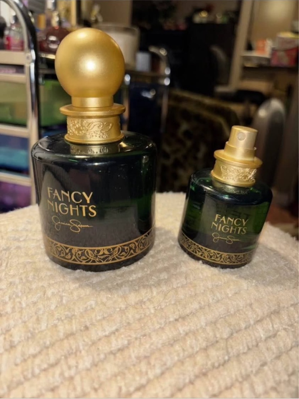 Jessica Simpson Lot of Fancy Nights 100 and 30 EDP Sprays. Full! No top on one